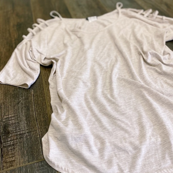 VENUS Tops - Venus Cold Shoulder Top, Short Sleeved Top